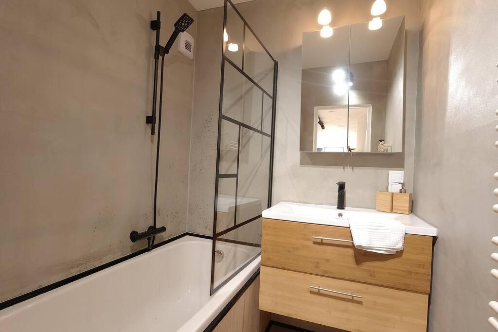 Bu Designer-Apartment Next To Metro U1 Wina Bagian luar foto