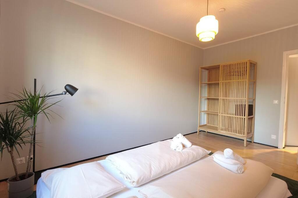 Bu Designer-Apartment Next To Metro U1 Wina Bagian luar foto